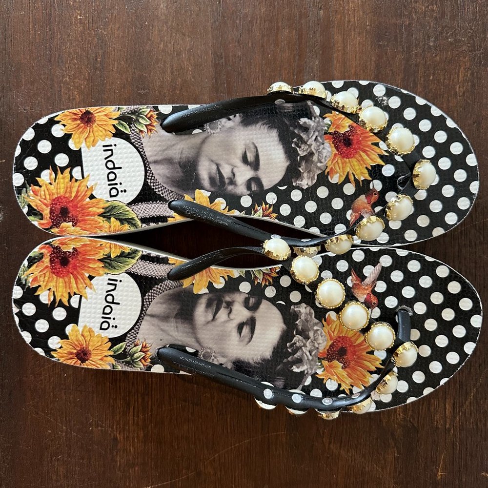 Indaia Sandals